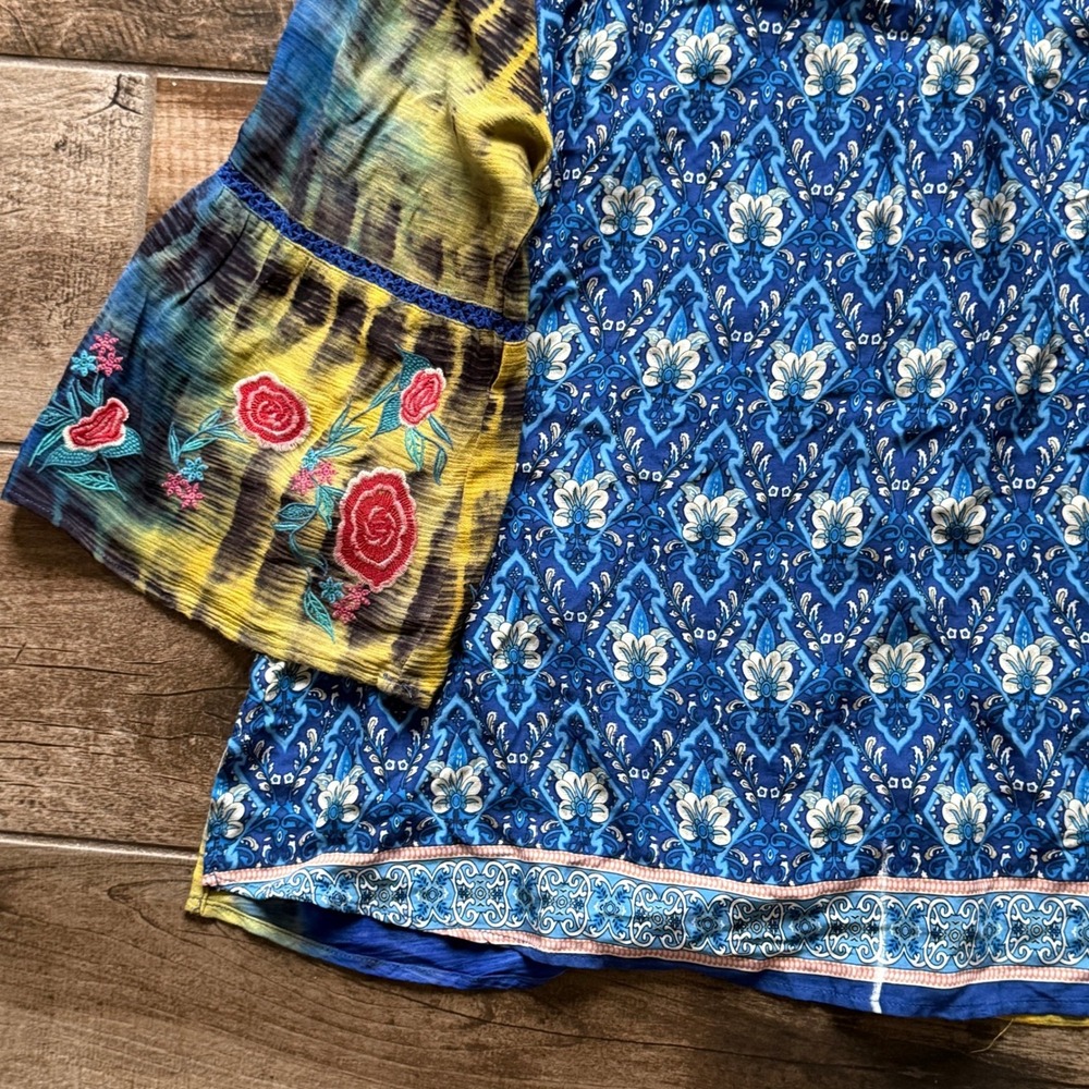 Caleesa Womens Boho Embroidered Floral Tie Dye Button Down Tunic Top, Blue, 1X - Picture 7 of 9